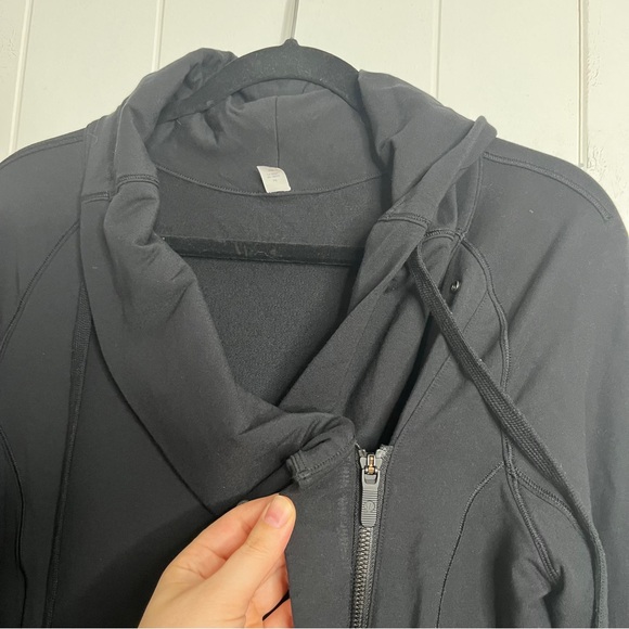 Lululemon Coast Easy Wrap Modal French Terry Black Style W4AUGS Size 8 - Picture 5 of 9